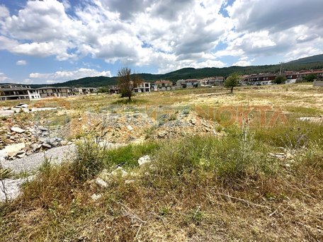 Plot with 20/40 Zoning in Muğla, Yeniköy, Cedit District